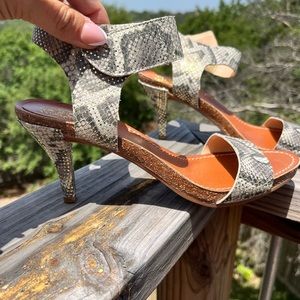 Vince Camuto Sandals